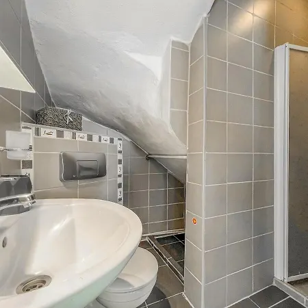 3br Duplex Close To Center Villa